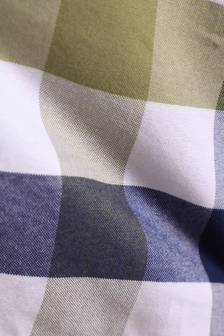 MANZONE - Kemeja Oxford Lengan Pendek Pria Raka 6 Slim Fit - Olive Warna Olive