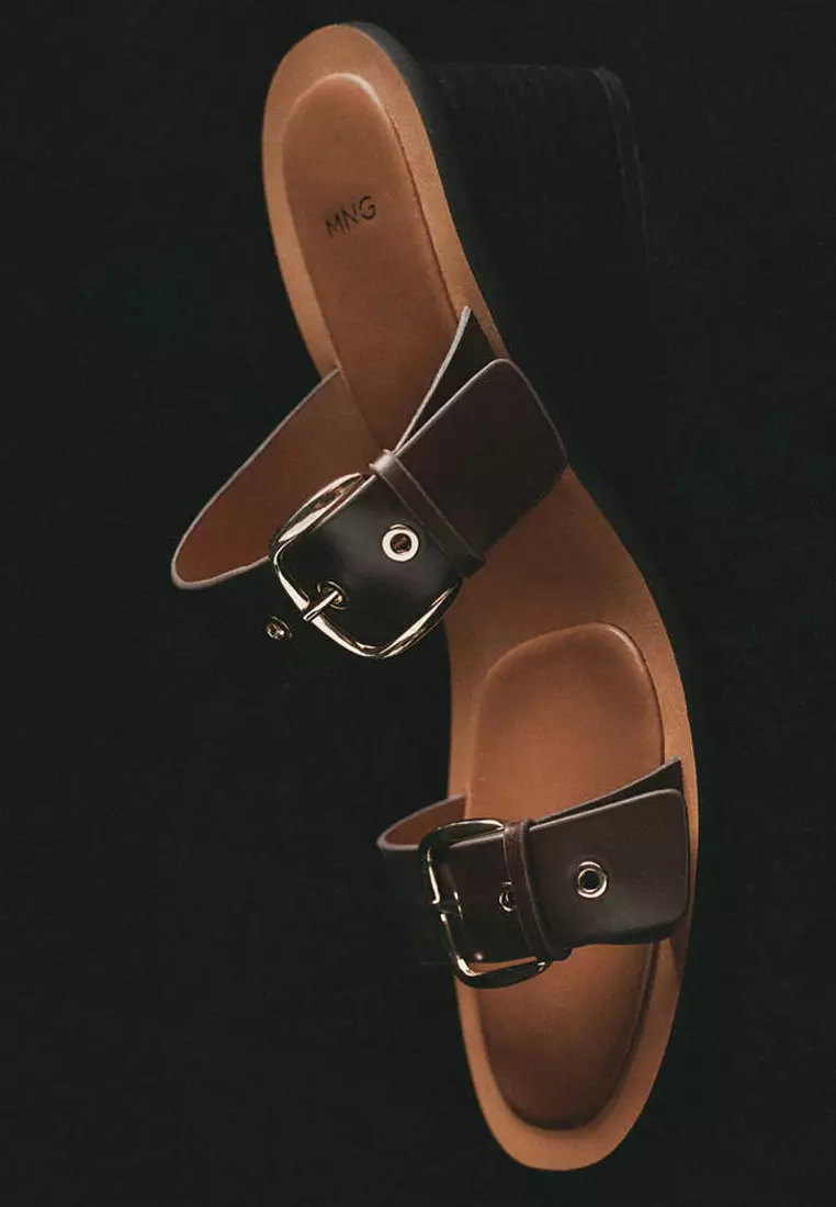 Leather Heels With Buckles