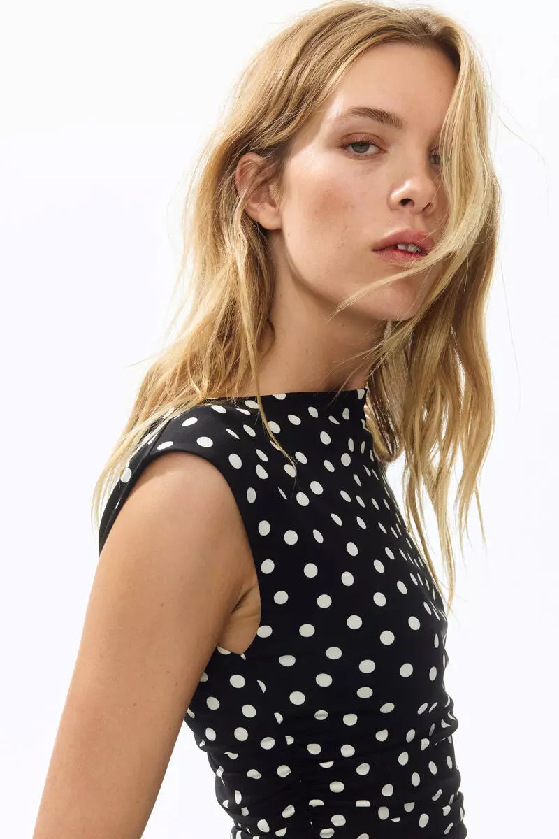 Cap-sleeved dress