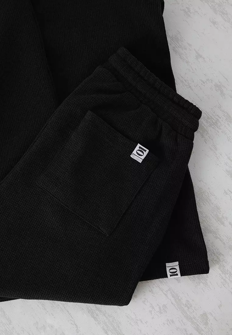 Black Oversize/Wide Cut Textured Tracksuit TMNSS25EM00010