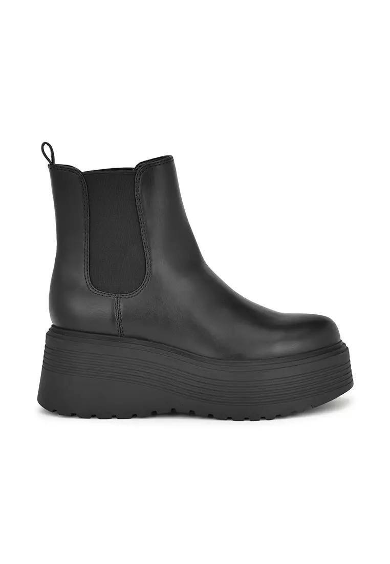 Discount on Nine West  shoes - SKU: George Almond Toe Platform Casual Booties Black