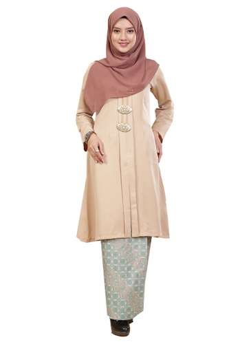 Kebaya Cik Siti 03 from Hijrah Couture in Brown