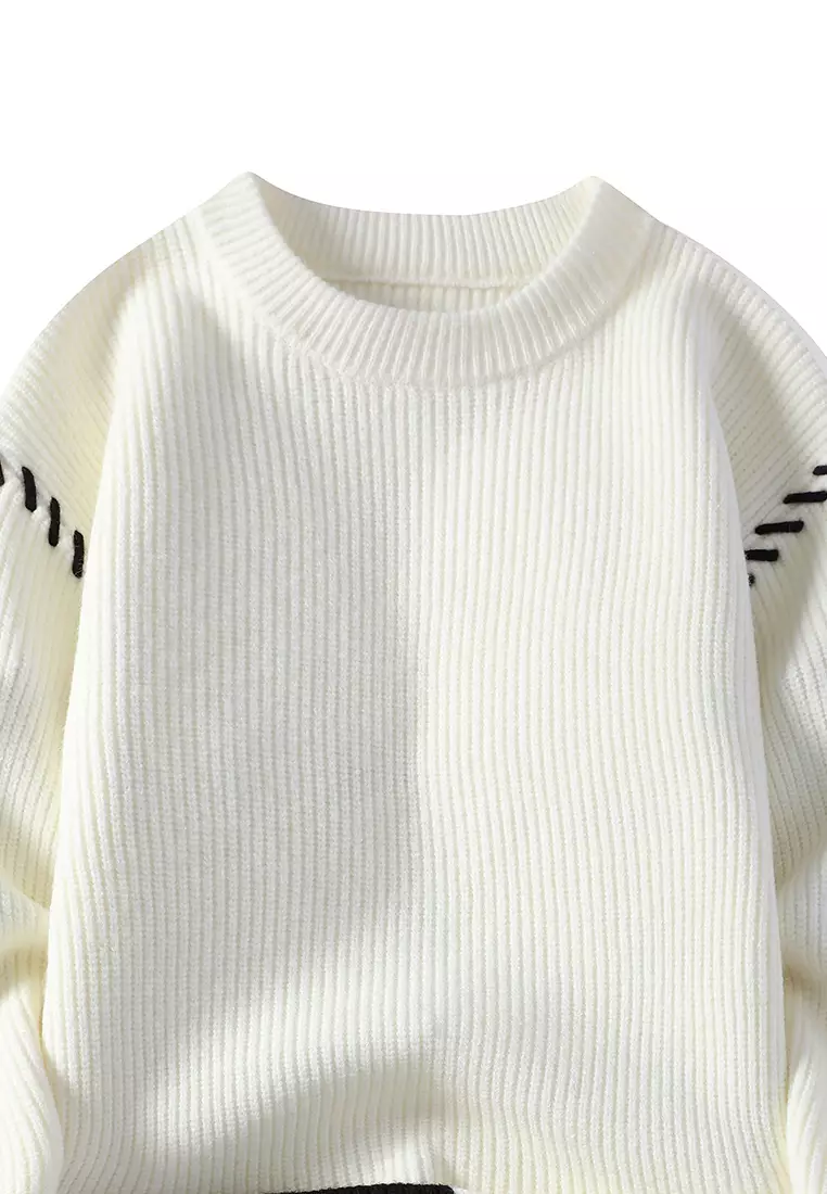 White casual top sweater