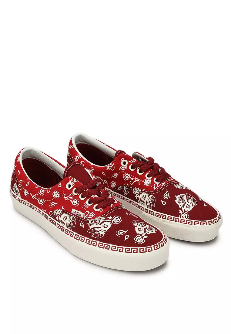 All red on sale vans era