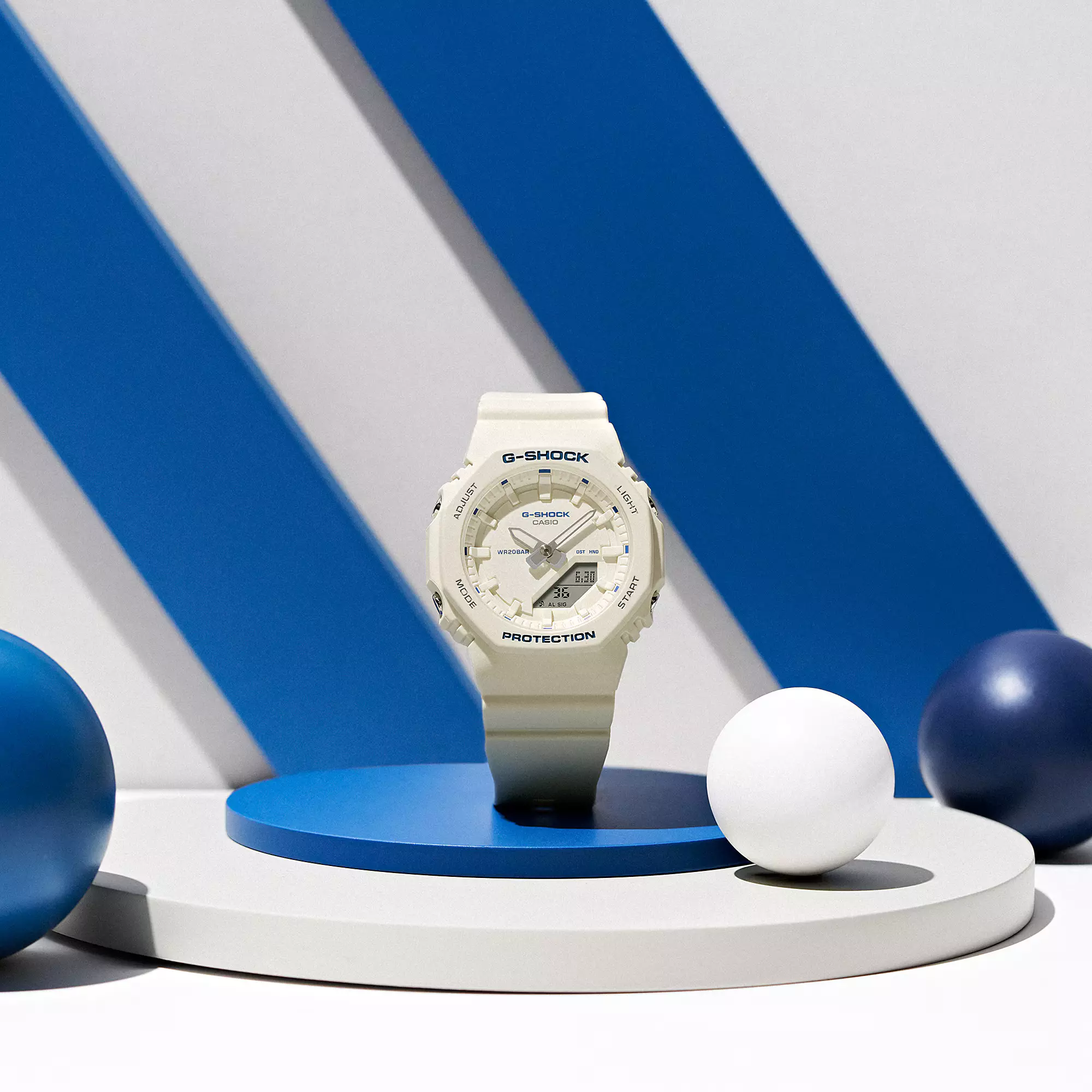 Casio G-Shock - Jam Tangan Analog Digital Wanita - Broken White Resin Case & Band - GMA-P2100BA-7A