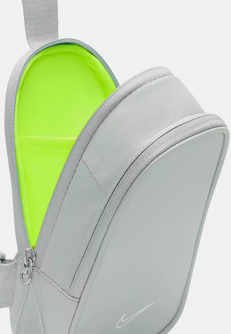 Sportswear Commute Cross-Body Bag (1L)