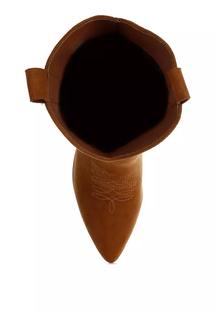 棕褐色刺繡細節牛仔靴