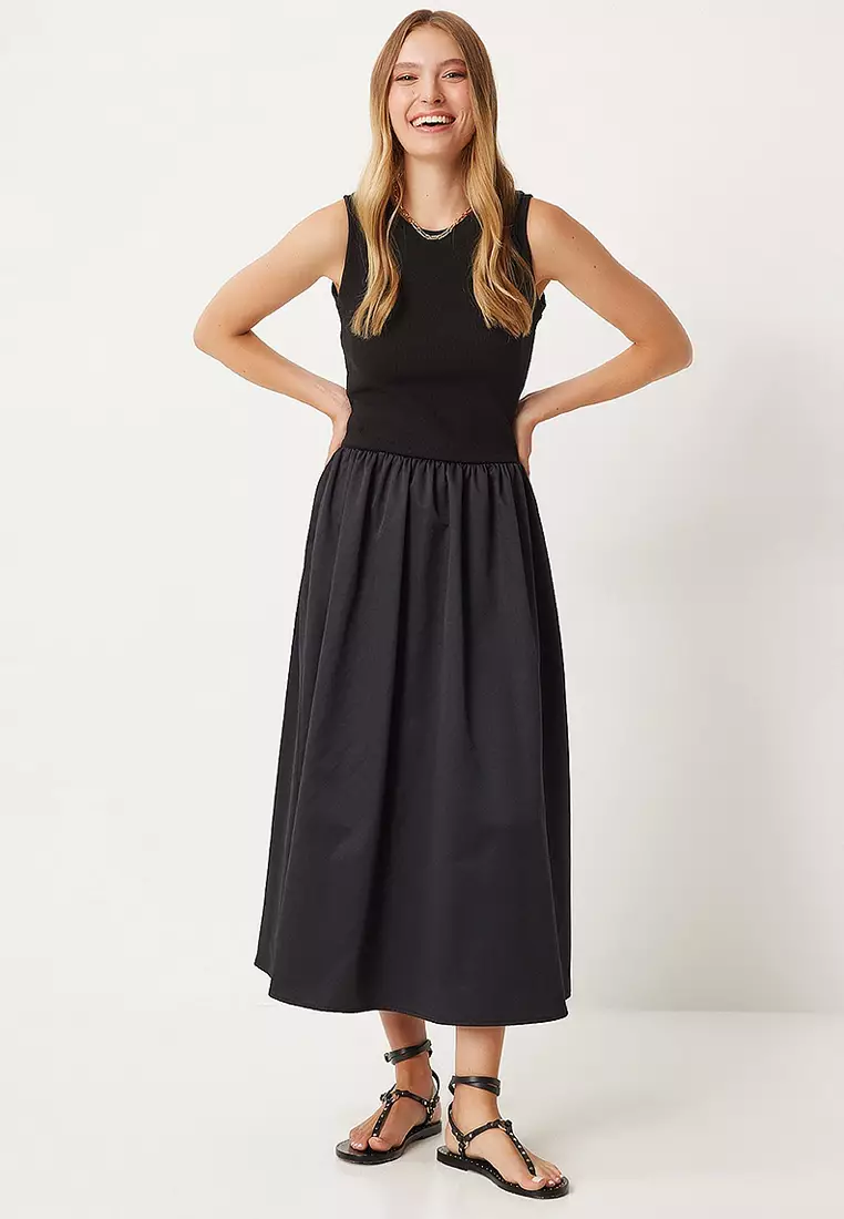 Sleeveless Knitted Dress