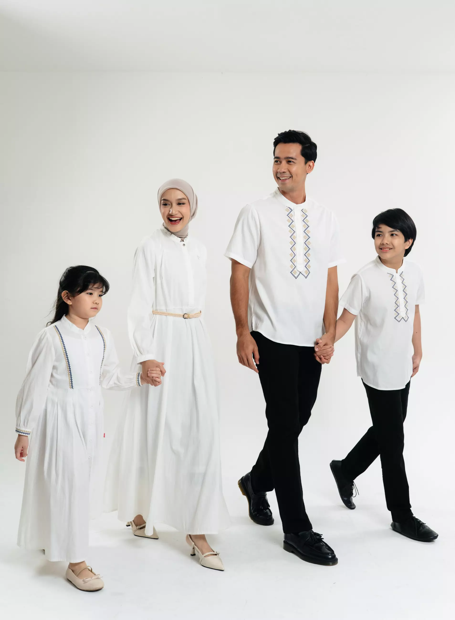 SARIMBIT Fanisha Grils