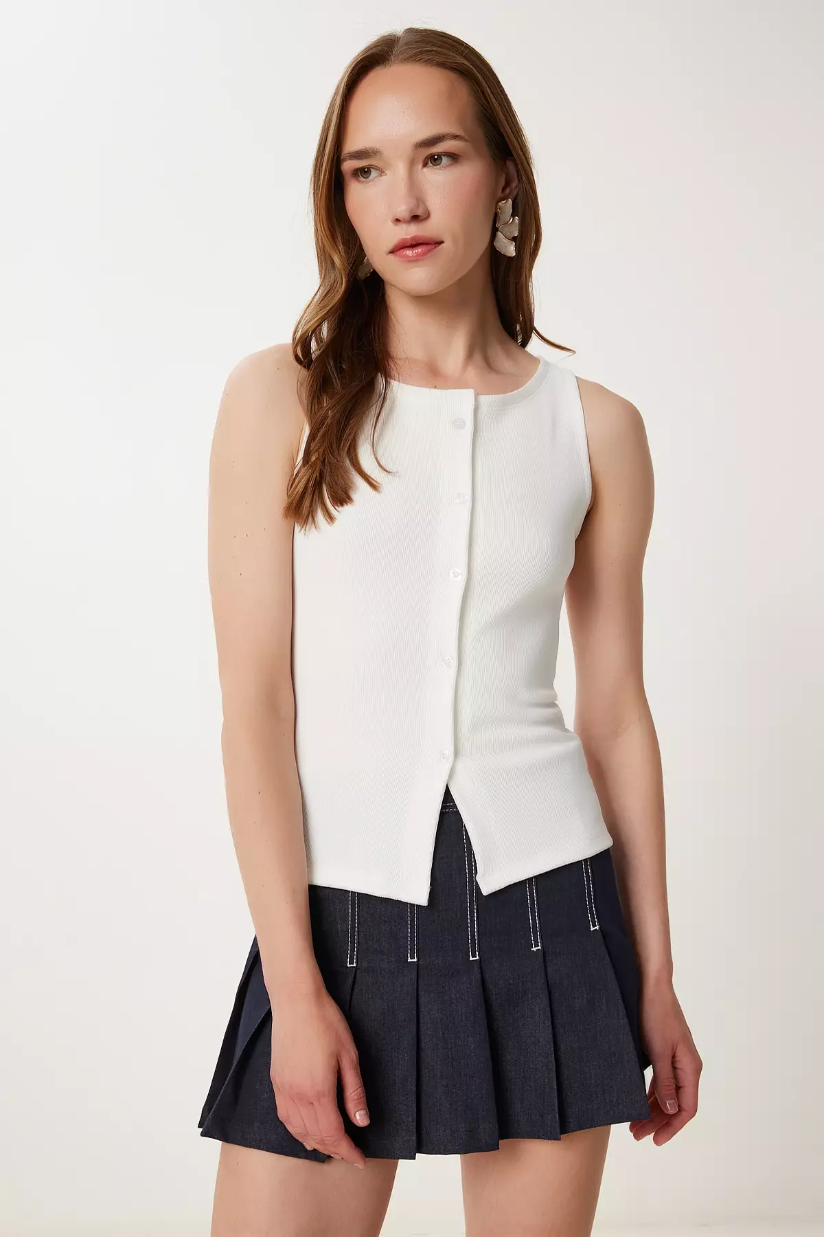 Women's Ecru Buttoned Flexible Ribbed Knitted Vest Zv00325