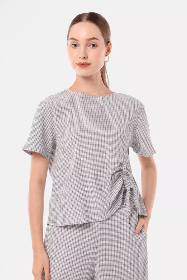 MINIMAL - Mashira - Atasan Bertekstur Detail Kerut - Black Colour Black