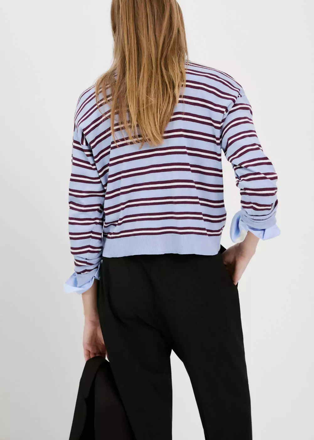 Sweater kerah polo garis-garis