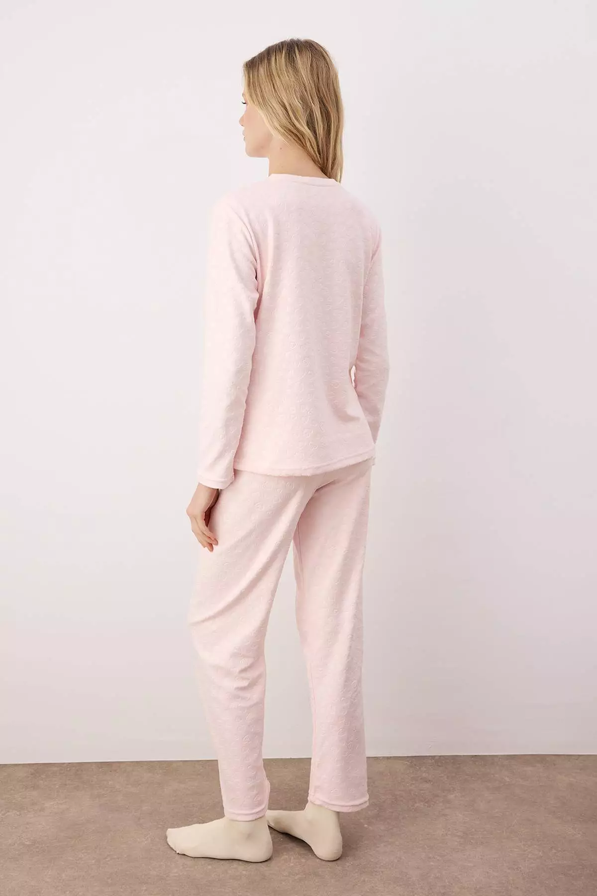 Powder Heart Patterned Ruffled And Pocketed Knitted Pajama Set Thmaw26Pt25