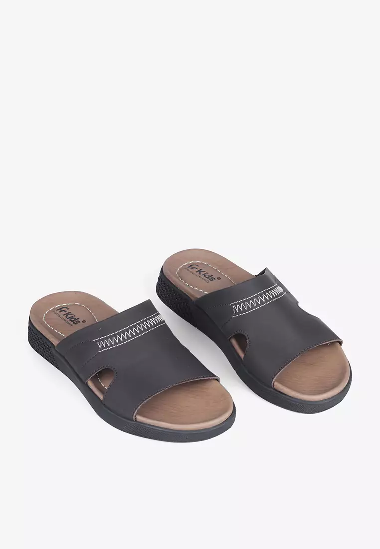 Sandal Slip on  Pria M.Alucard 03 - Fransisca Renaldy
