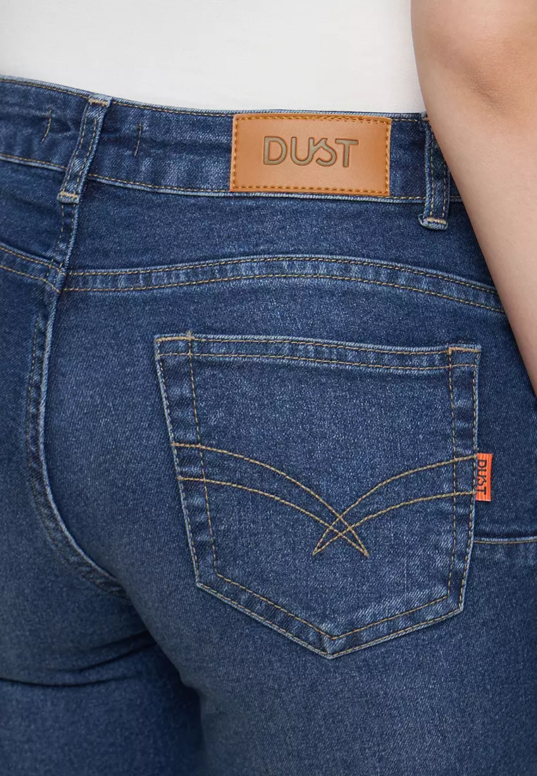 DUST Celana Mid Rise Bootcut Jeans Niara Medium Dark Blue (D. 31318)