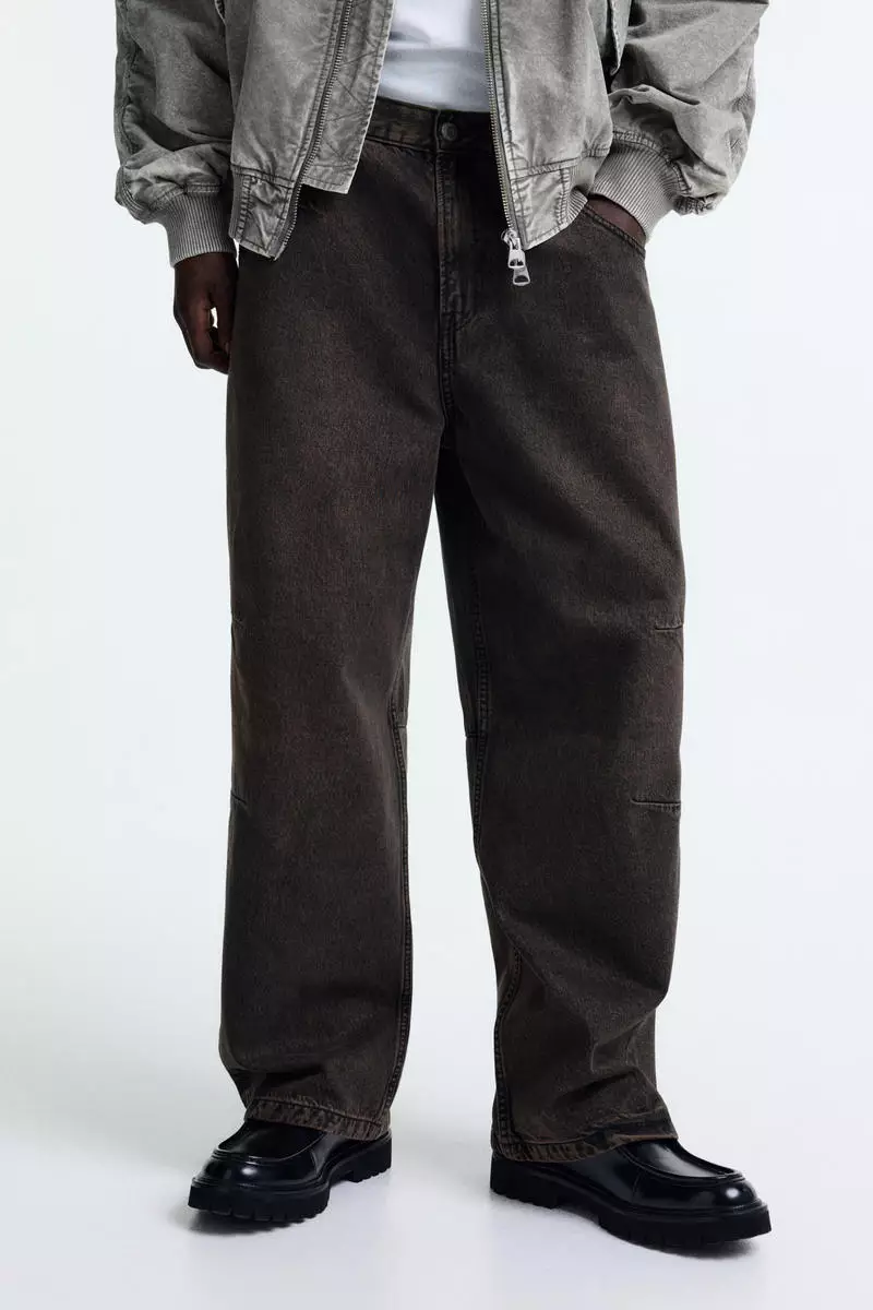 Baggy darted jeans