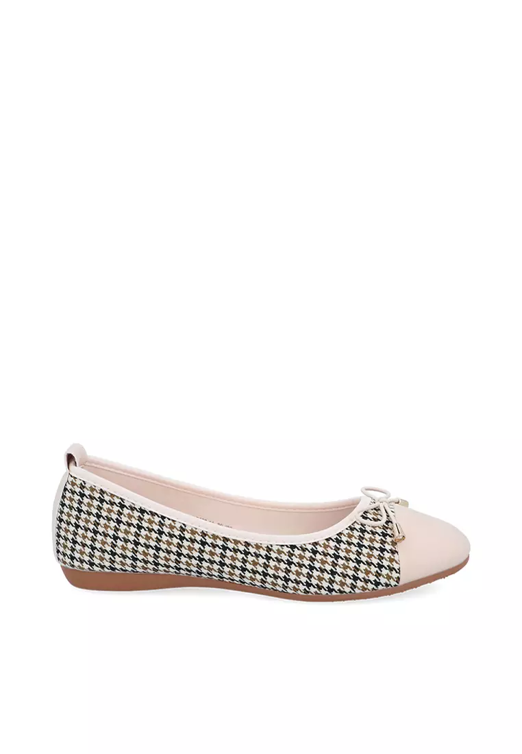 Discount on Carlo Rino  shoes - SKU: Nude Felicie Ballerinas