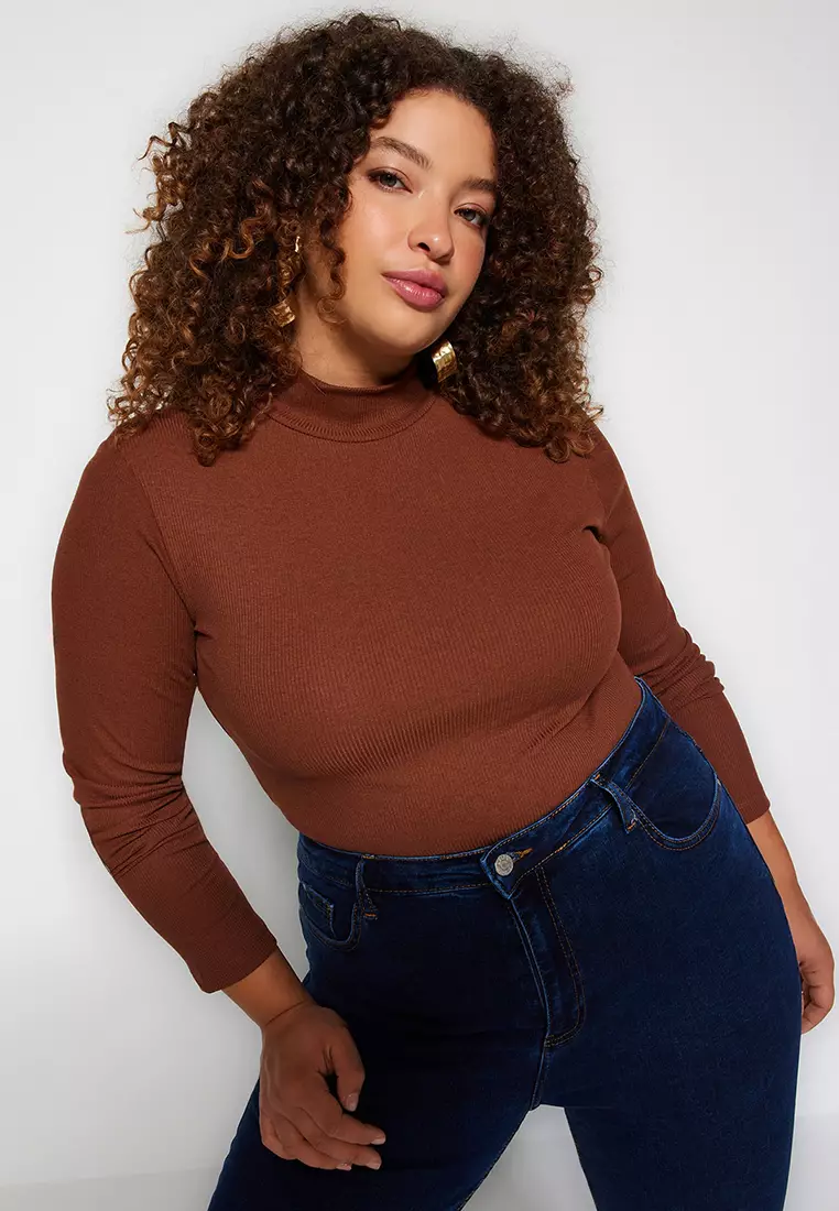 Plus Size Stand Up Collar Knitted Top