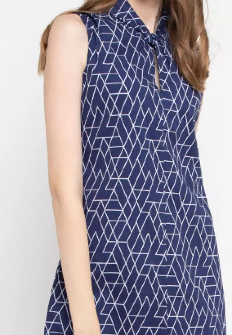 Sophistix Sal Dress in Navy