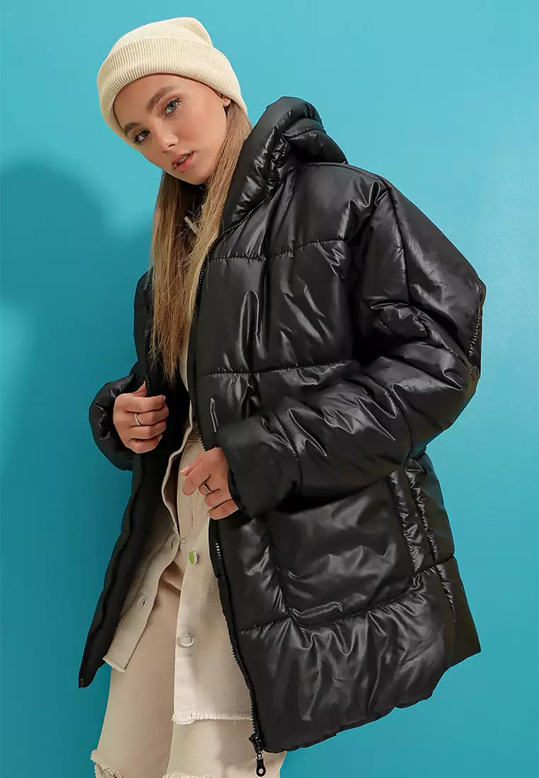 Long Sleeves Hooded Jacket