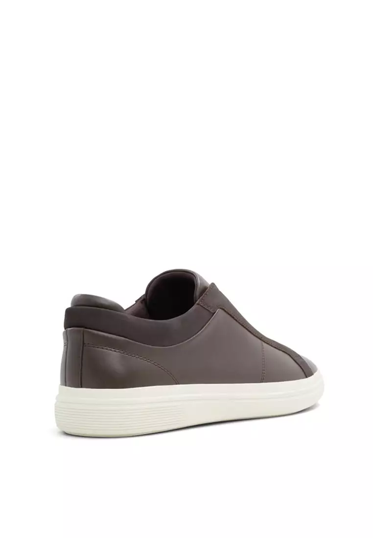 Aros Slip On Sneakers