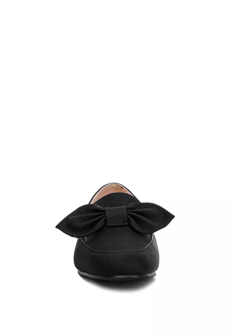 Sepatu Loafer Berhias Busur Hitam