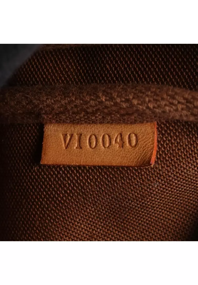 Pre-Loved Louis Vuitton Pochette Accessoires monogram Handbag PVC leather Brown