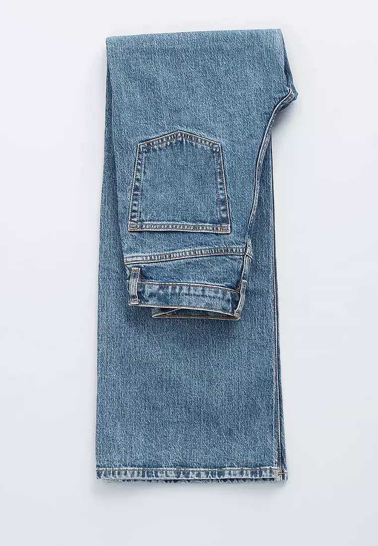 Wide-Leg Jeans