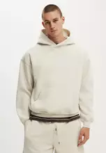 米白色