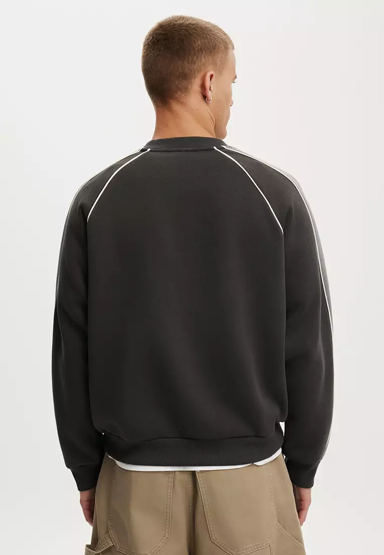 Box Fit Graphic Crew Sweatshirt