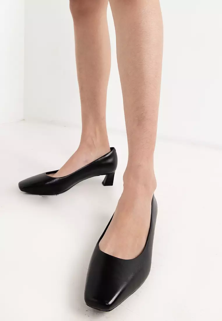 Discount on HOPE ROSA  shoes - SKU: HOPE ROZA (ROSA) Dorisay Black Square Toe Pump With Wide Box; Bunions Friendly