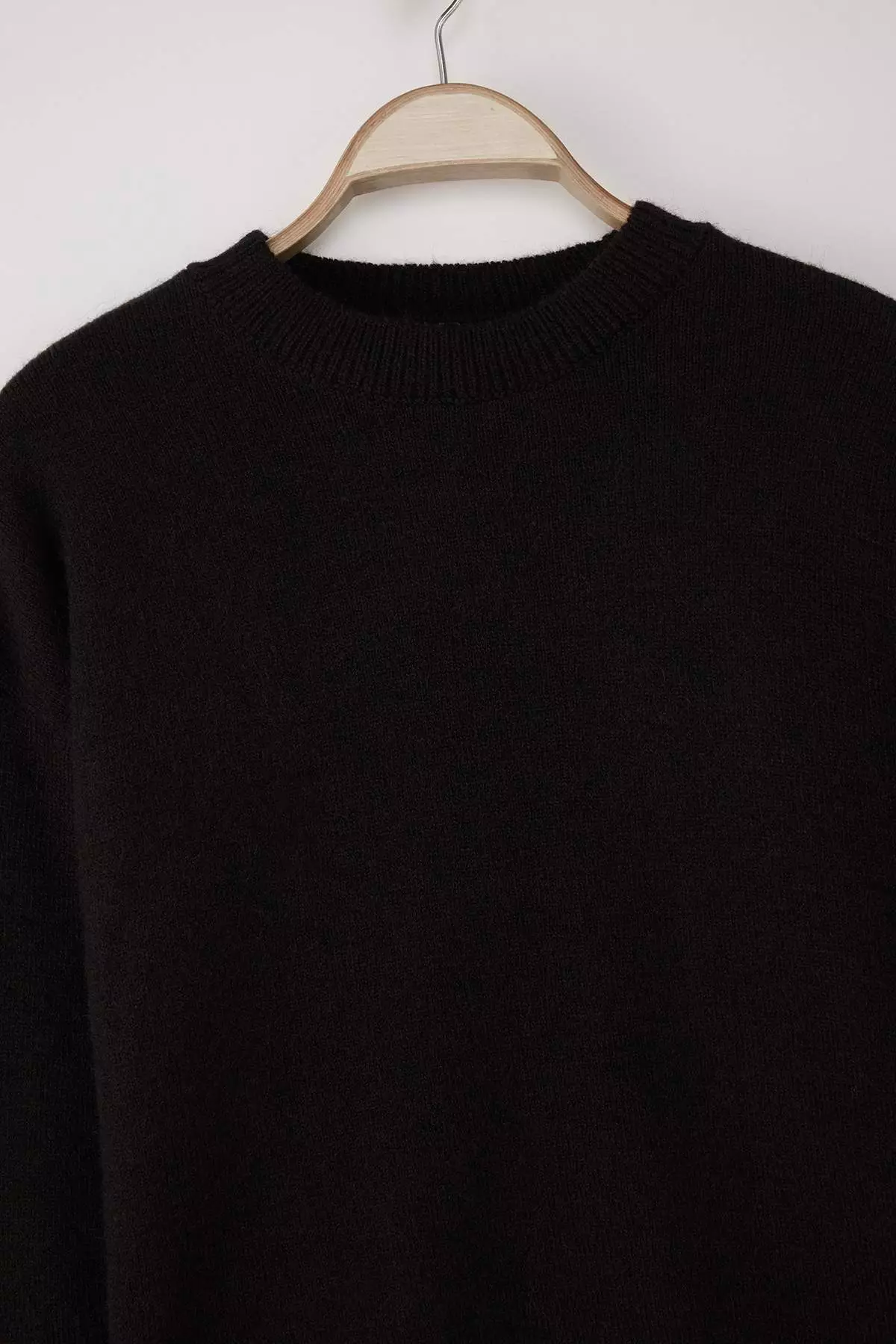 Black Alpaca Wool Blended Premium/Special Yarn Wide Fit Basic Knitwear Sweater