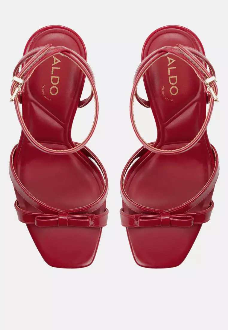 Leesia Heels