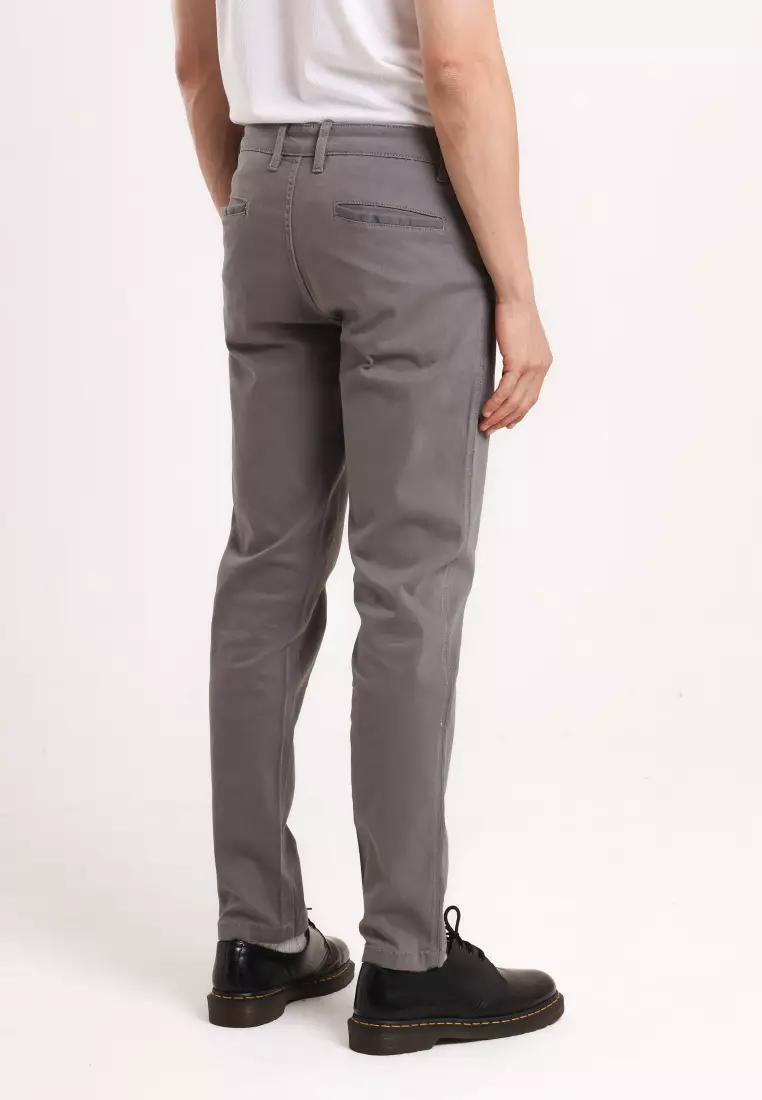 Used 1968 - 565 Celana Panjang Chinos Pria Regular Fit