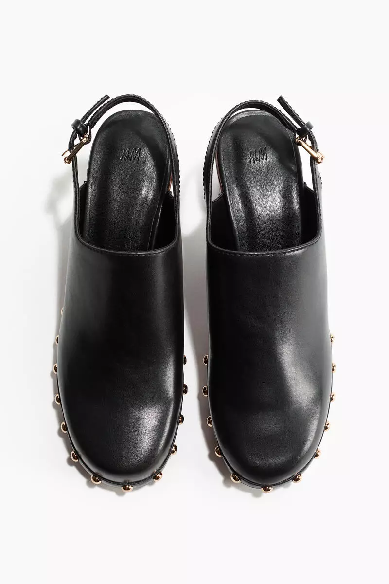 Heeled clogs