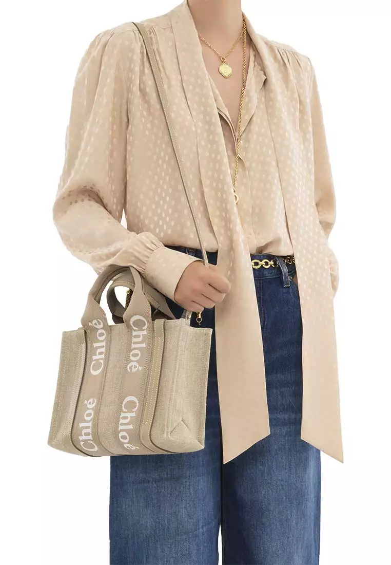 Small Woody Tote Bag Boyish Brown CHC23AS397L1720E