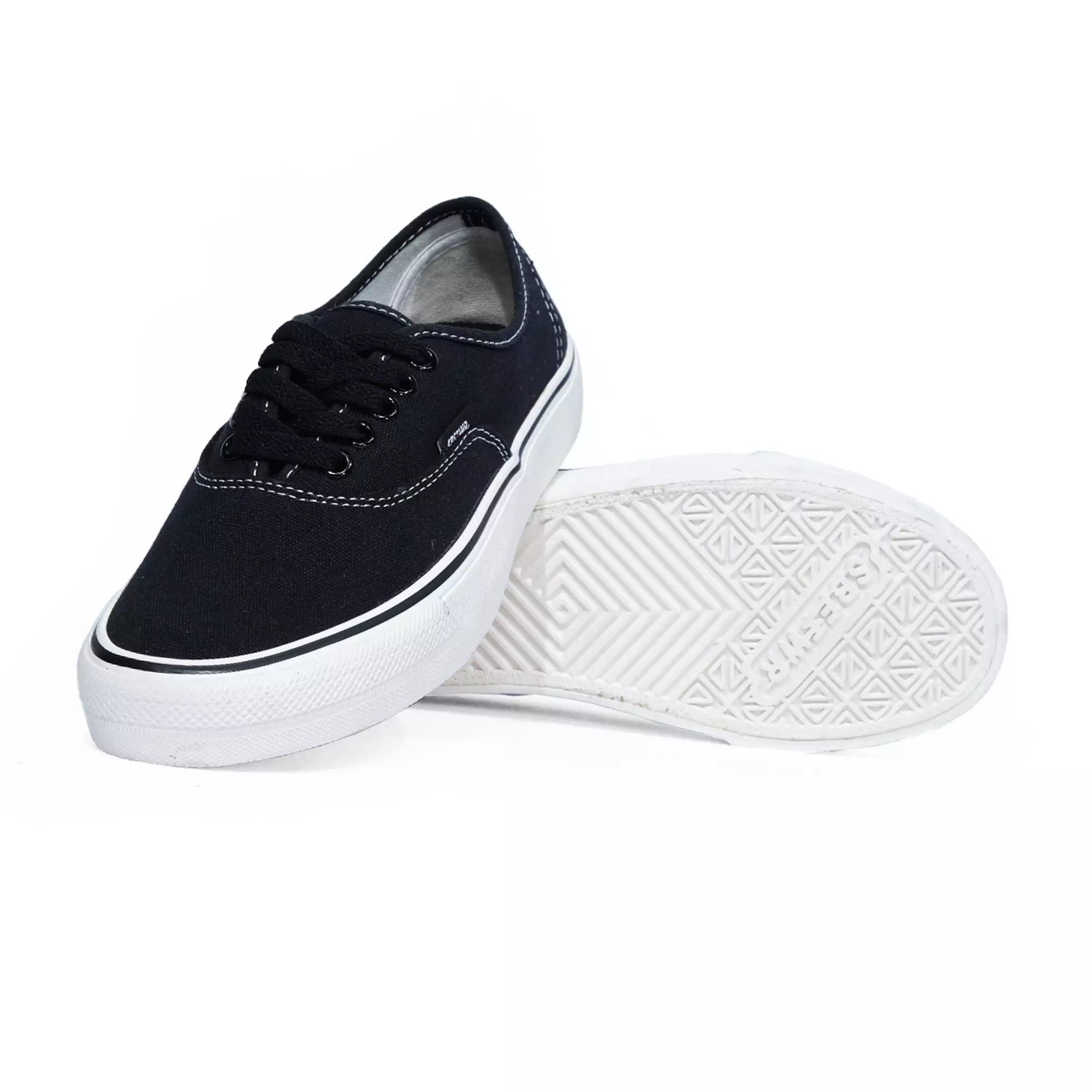 SABA Evermore Black White Classic - Sepatu Sneakers Casual Pria Wanita
