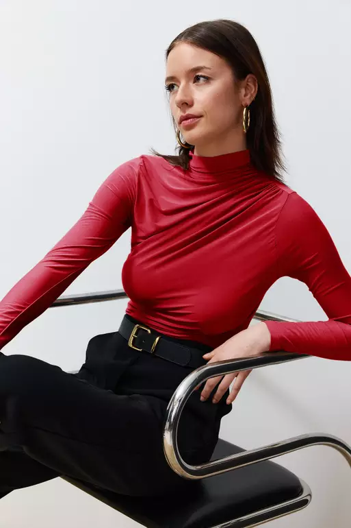 Red Gathered Square Neck Body-Smoothing Flexible Blouse