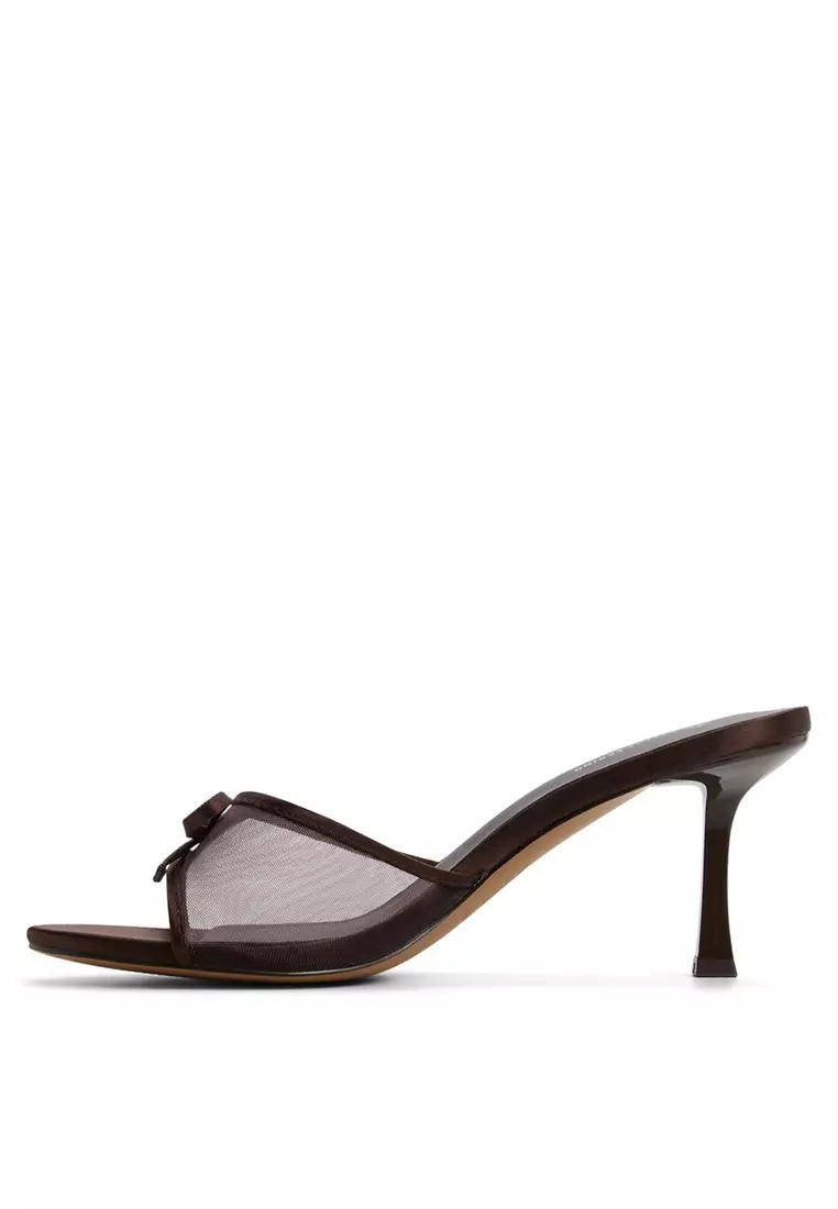 Bettiie Heels