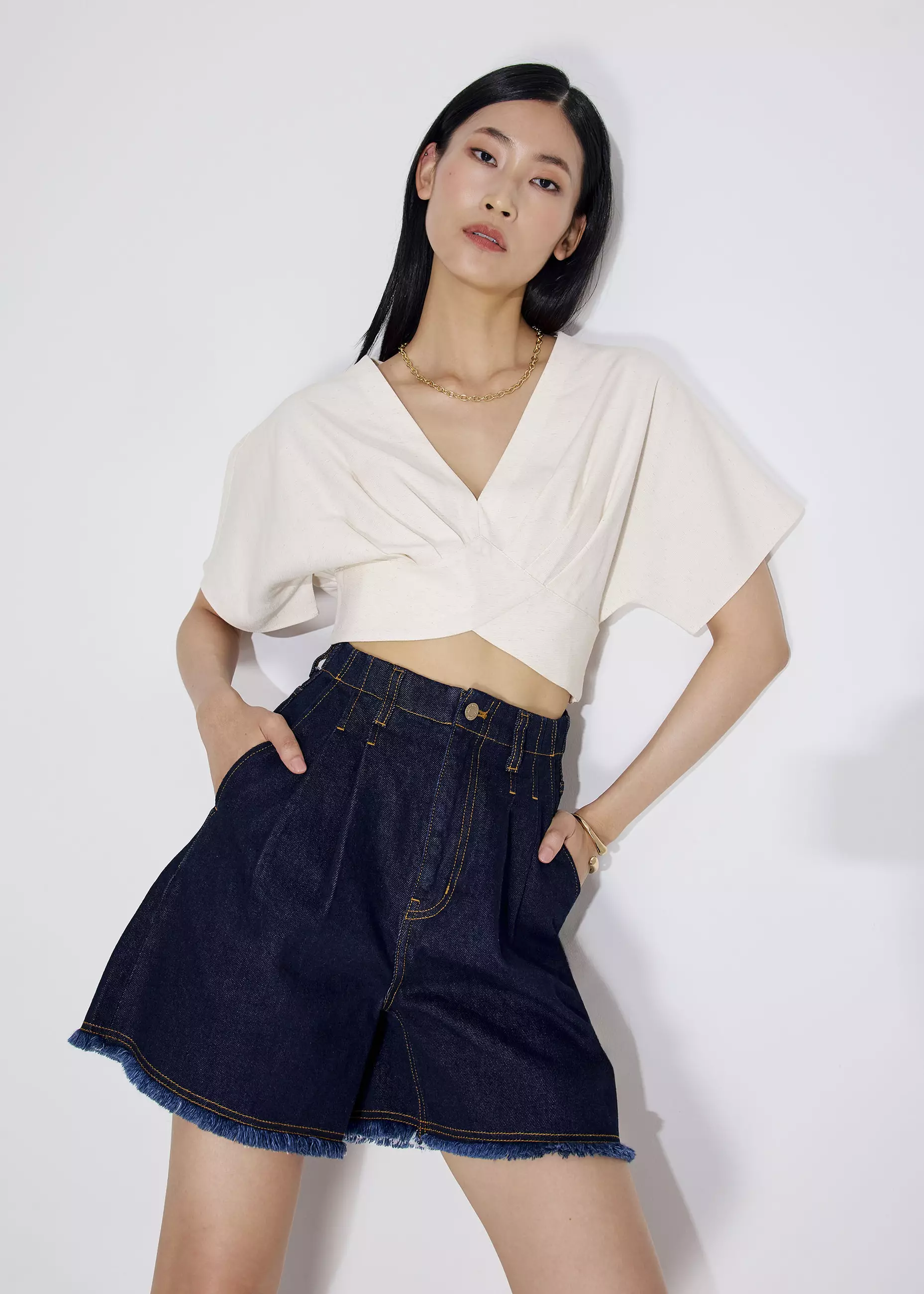 Atasan Wanita - V-neck Kimono Sleeve Crop Top