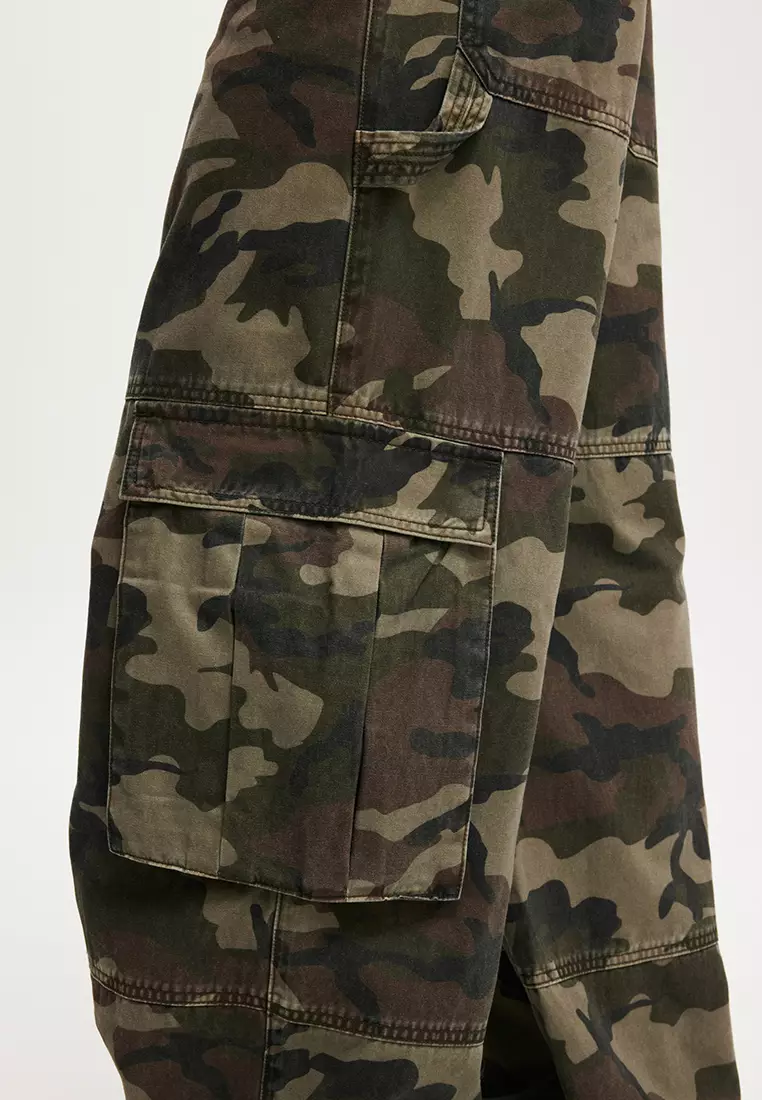 Super Baggy Cargo Pants