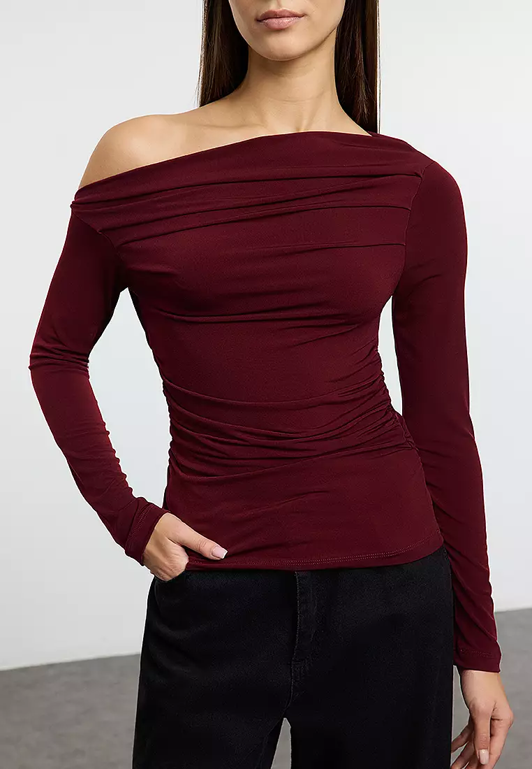 Burgundy Gathered/Drape Detailed Fitted Long Sleeve Flexible Knitted Blouse