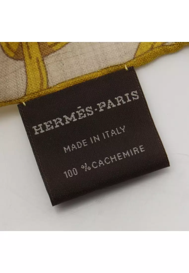 Buy Hermès Pre-loved HERMES MAILLONS EN CHAINES Stall cashmere beige ...