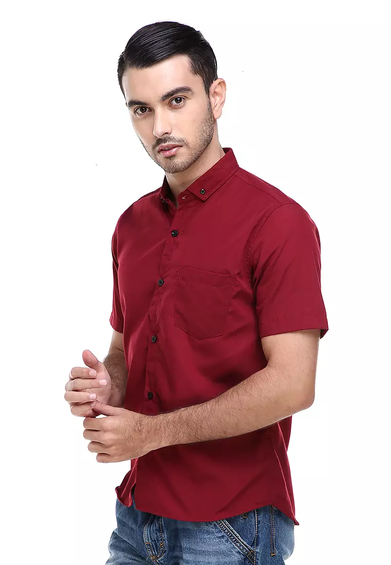 Dwan Casual Shirt Kemeja Polos Pria Lengan Pendek Kasual Formal Material Cotton ORIGINAL - Maroon