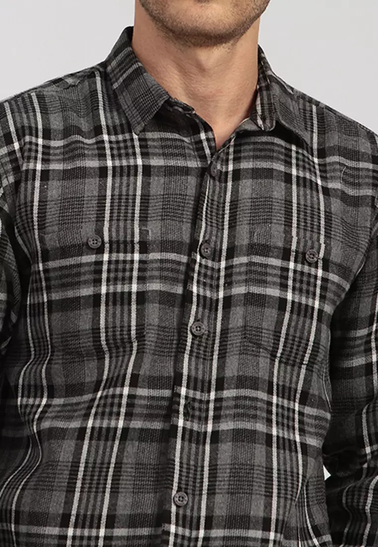 Kemeja Flanel Motif Kotak-Kotak Lengan Panjang E050J28