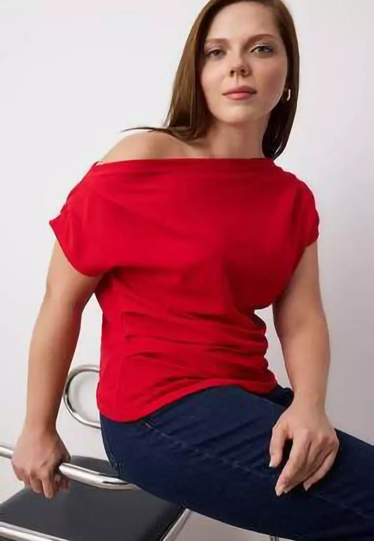 Red Crepe Knitted Plus Size Blouse