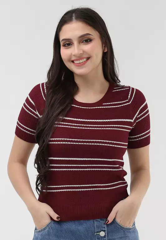 Knitted Short Sleeves Blouse