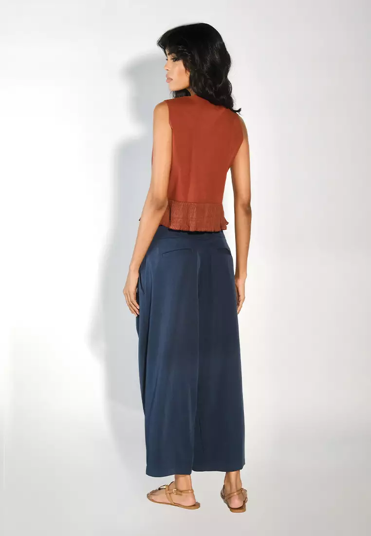 Sari- Sari Famy Sleeveless Top