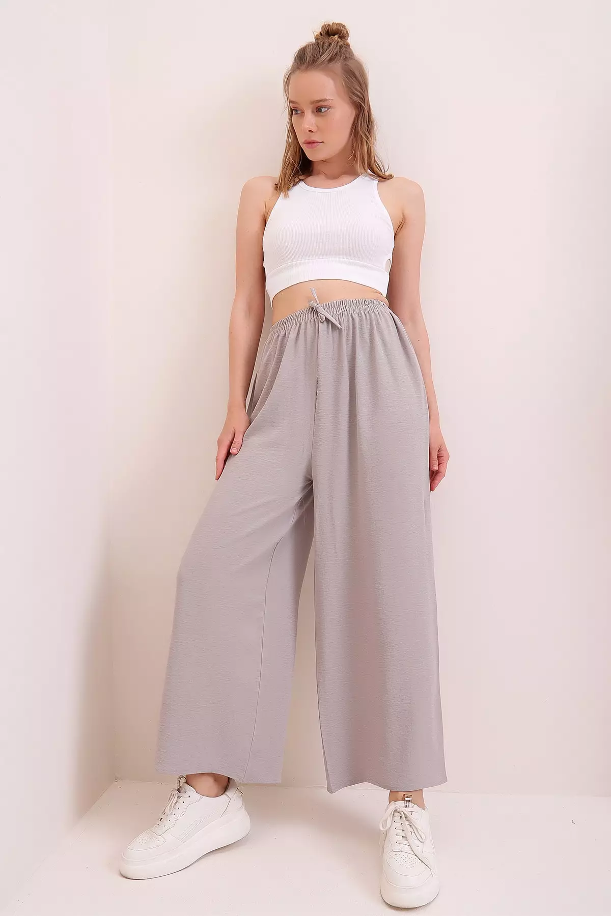 Elastic Waist Casual Fit Pants