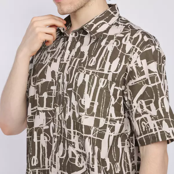 LARUSSO Big Size Resort Abstract Print Shirt Relaxed Fit Lengan Pendek - Jarvis